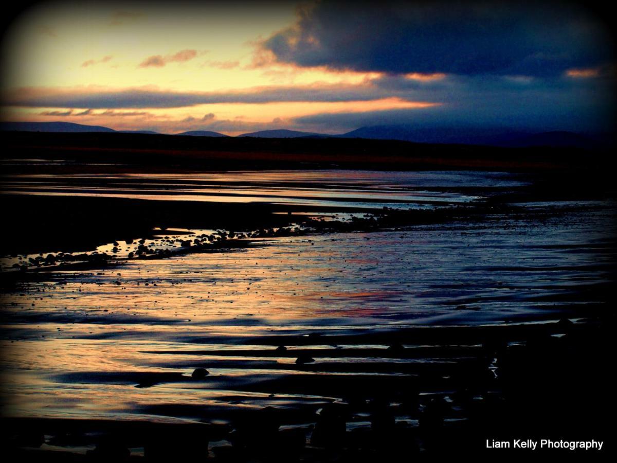 Lakefield Gallery Keel  Εξωτερικό φωτογραφία